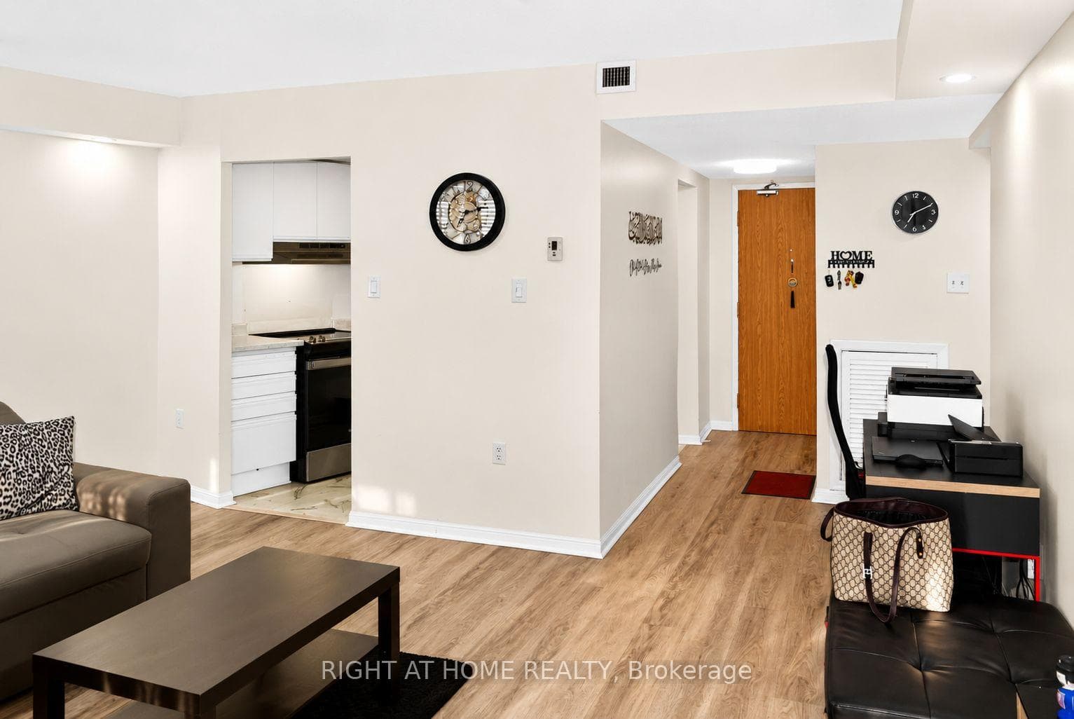 757 Victoria Park Avenue Unit 1501 photo 10