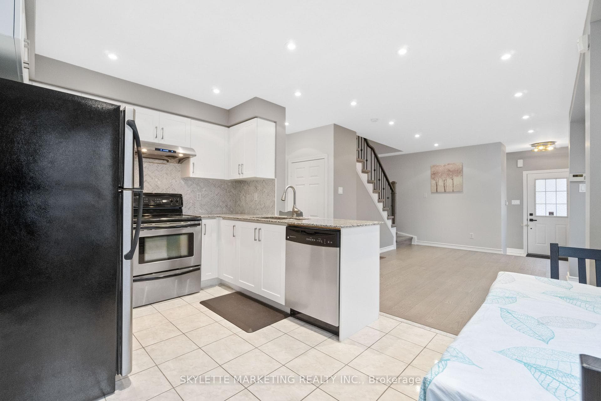377 Caboto Trail photo 14