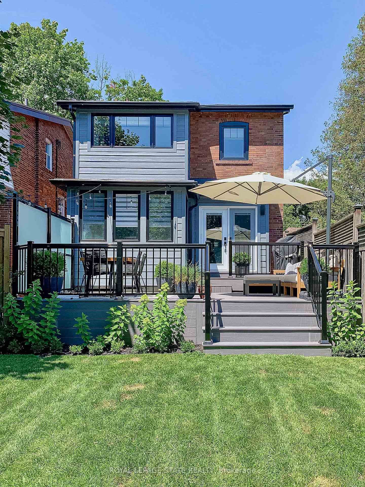 11 Albani Street photo 42