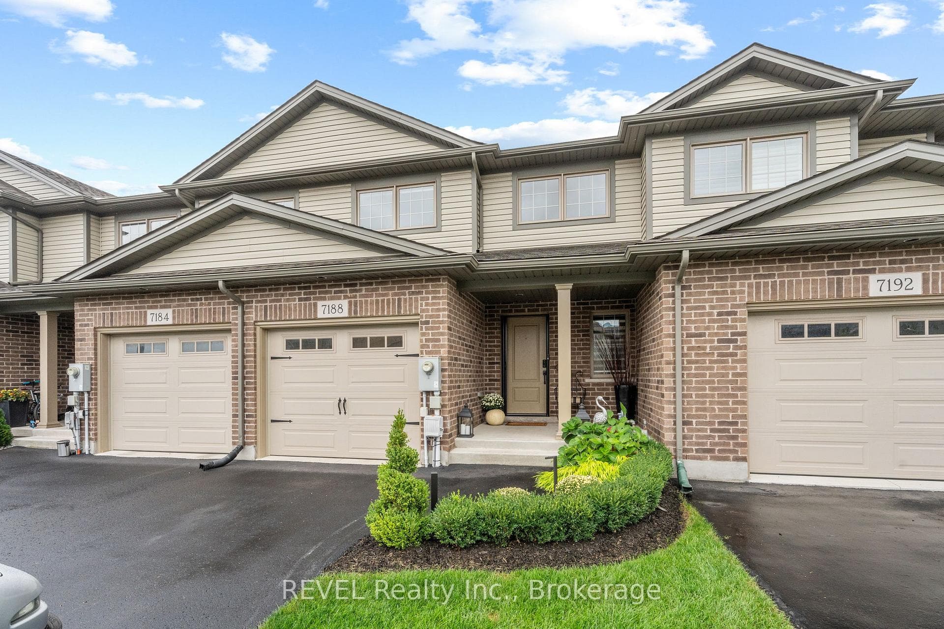 7188 Stacey Drive photo 2