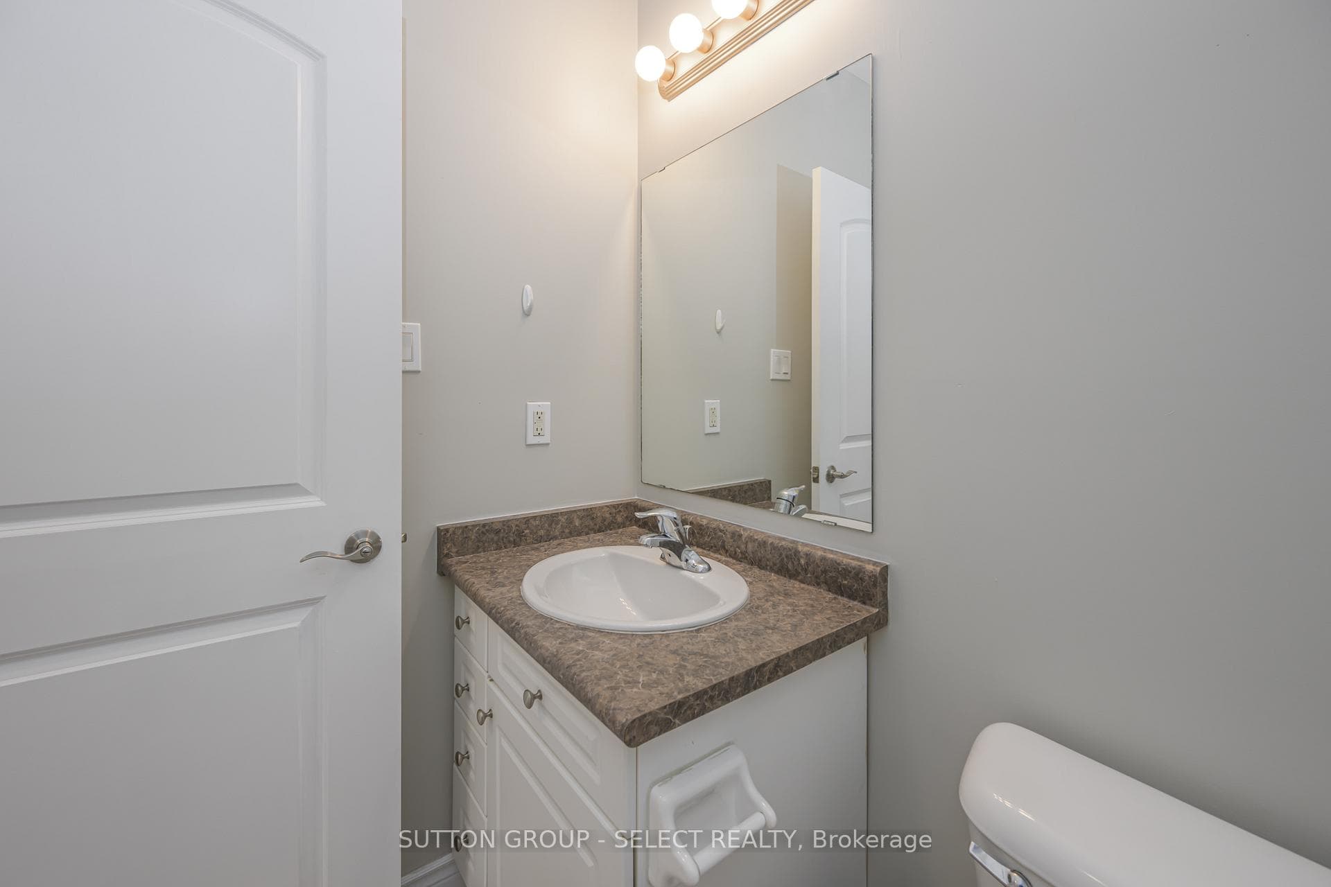435 Colborne Street Unit 304 photo 18