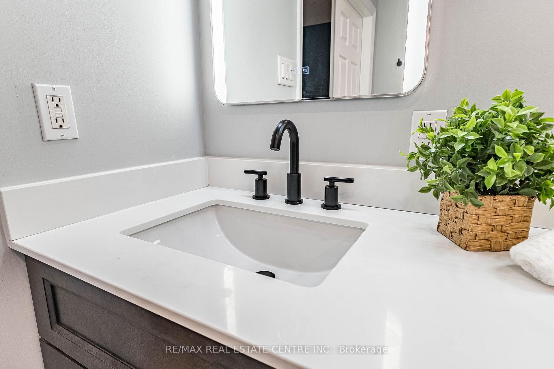 14231 Argyll Road photo 31