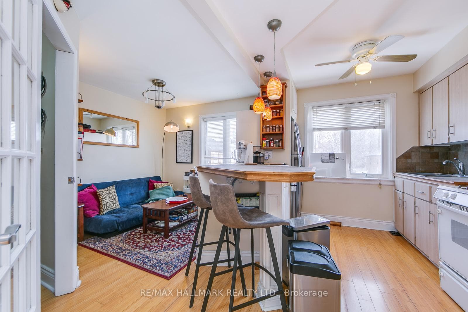 96 Hertle Avenue Unit Upper photo 6