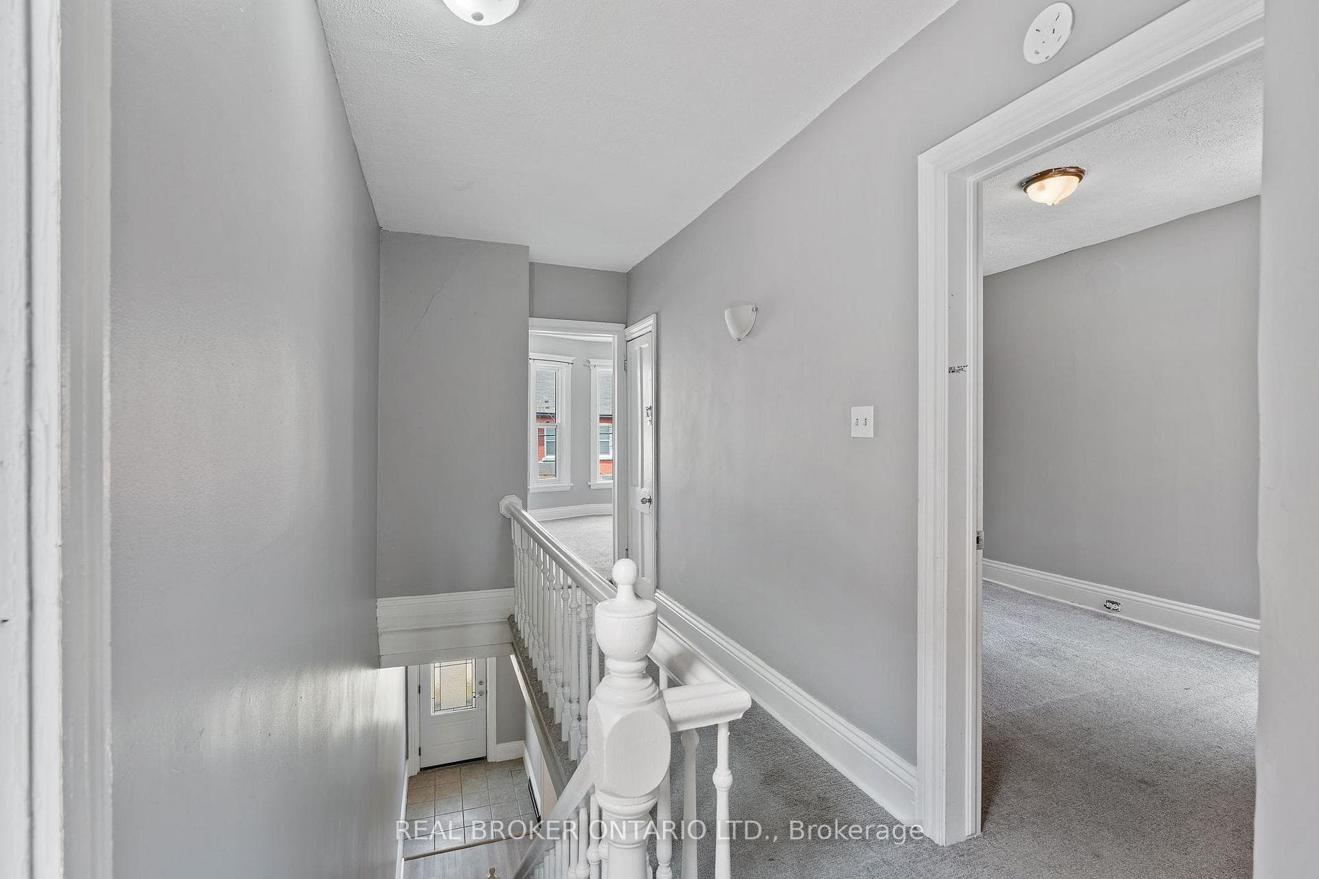 40 Ashley Street photo 11
