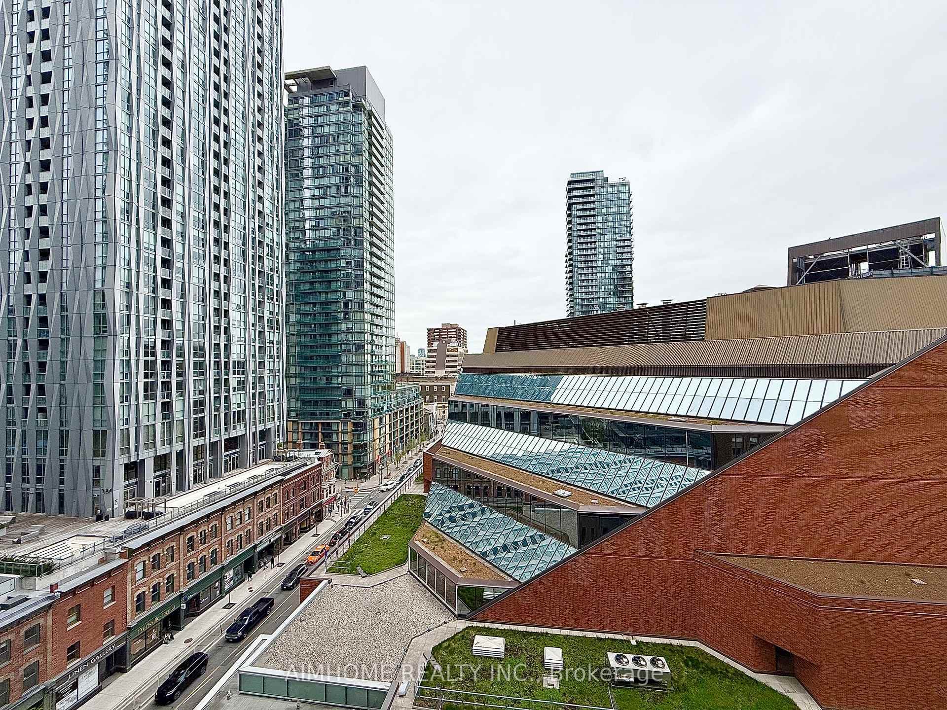771 Yonge Street Unit 1005 photo 24