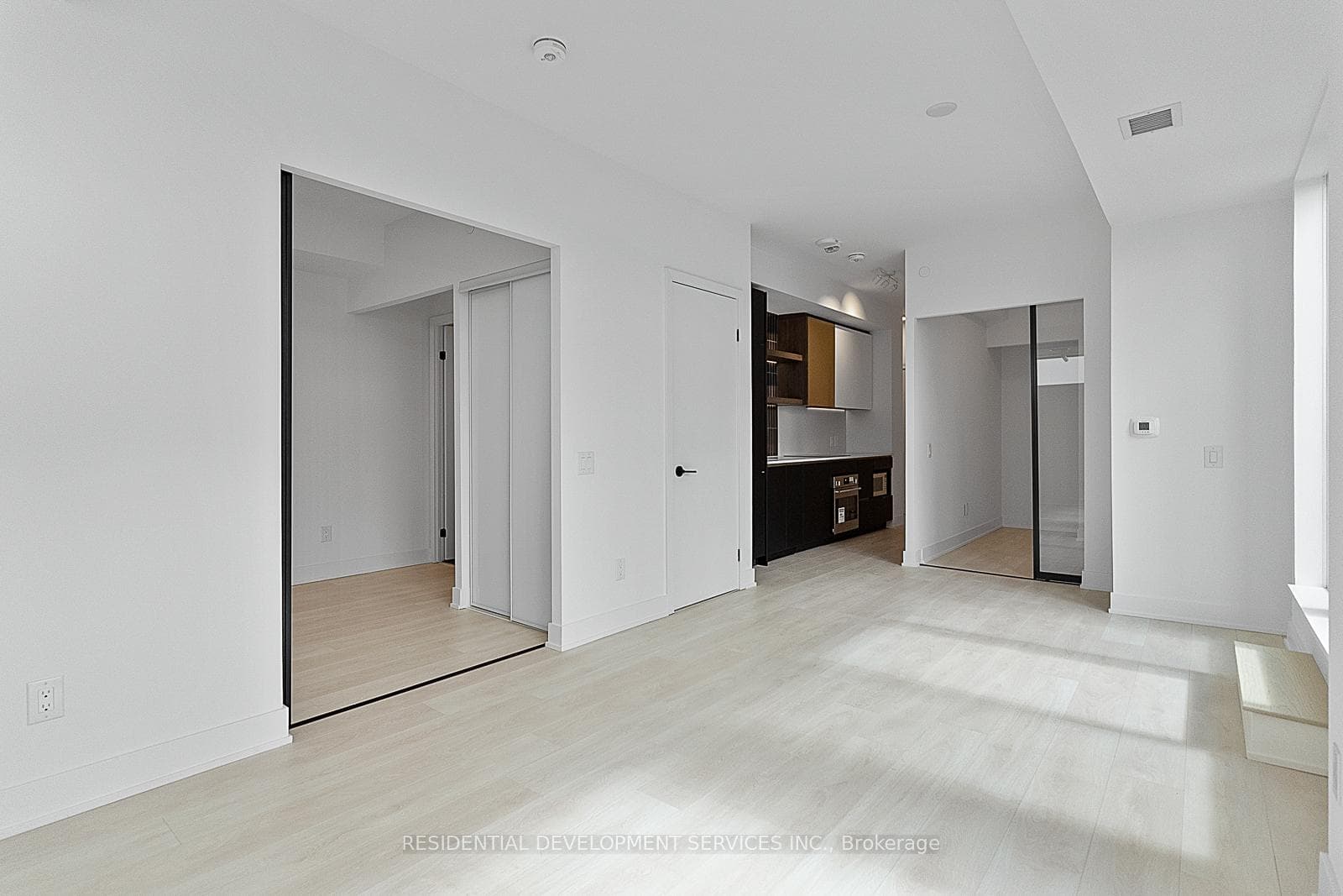 1285 Queen Street Unit 201 photo 7