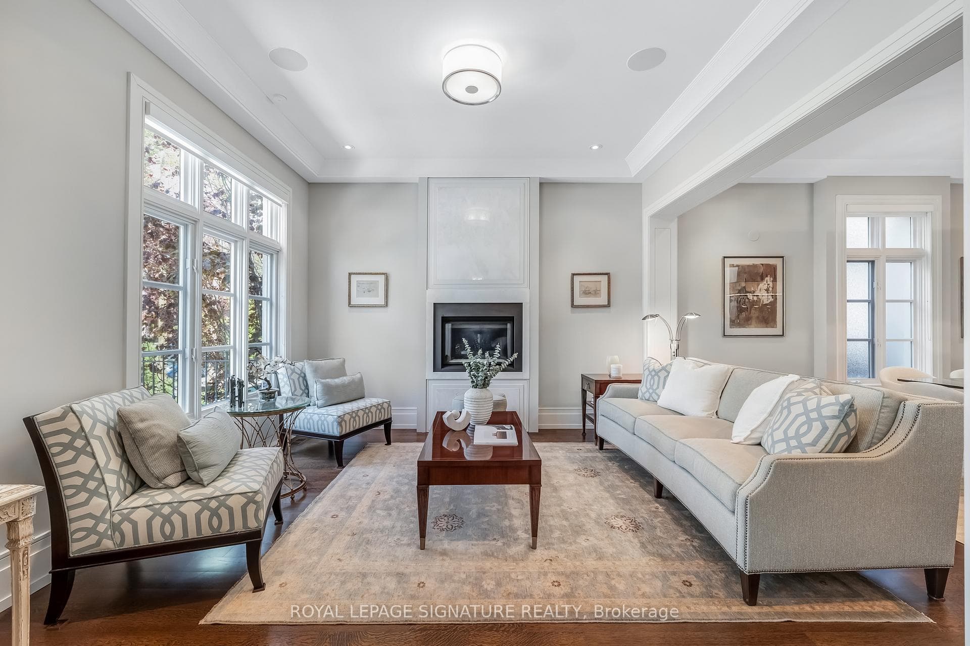15 Delavan Avenue photo 4