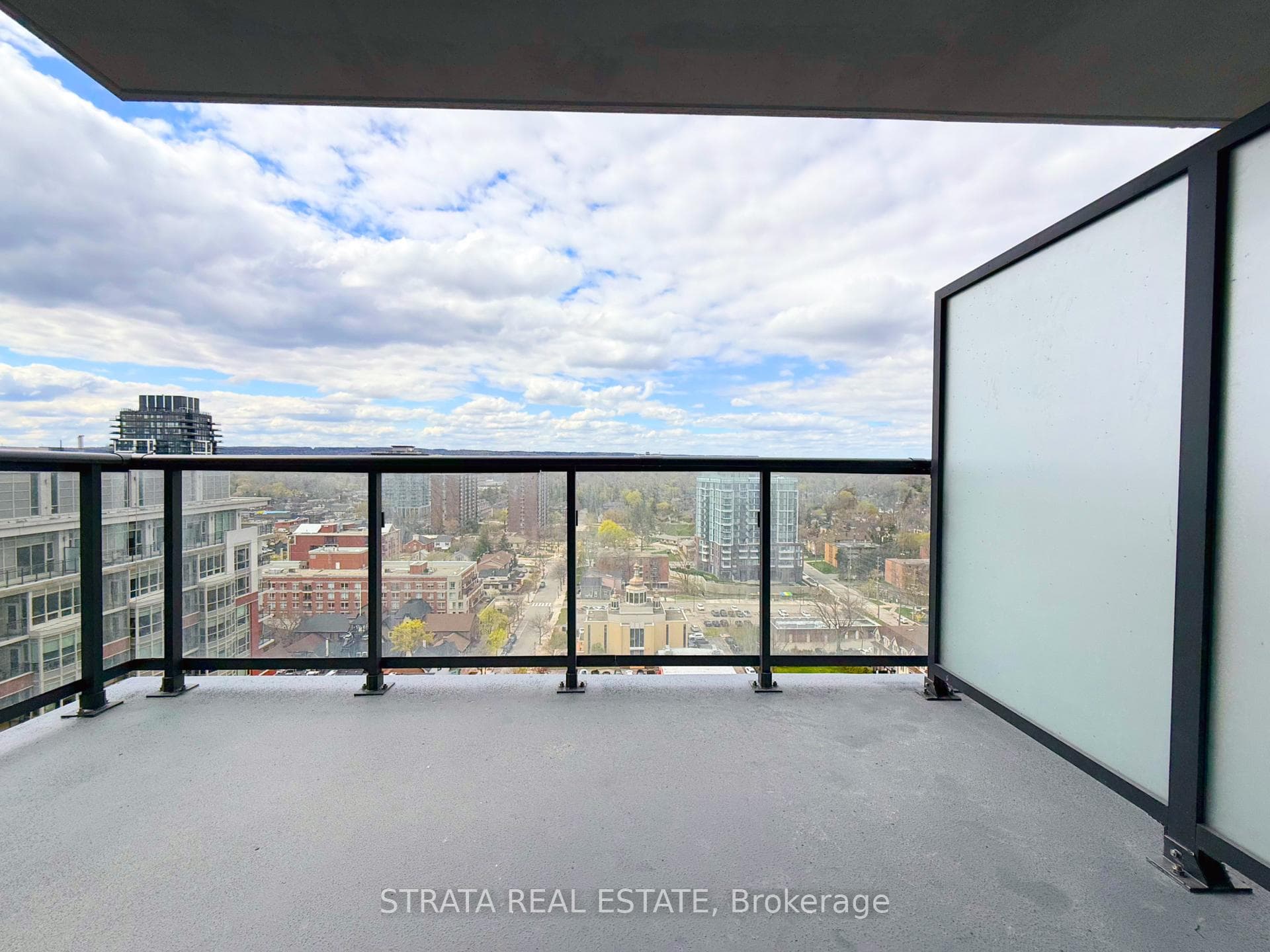 2075 Lakeshore Road Unit 1610 photo 12