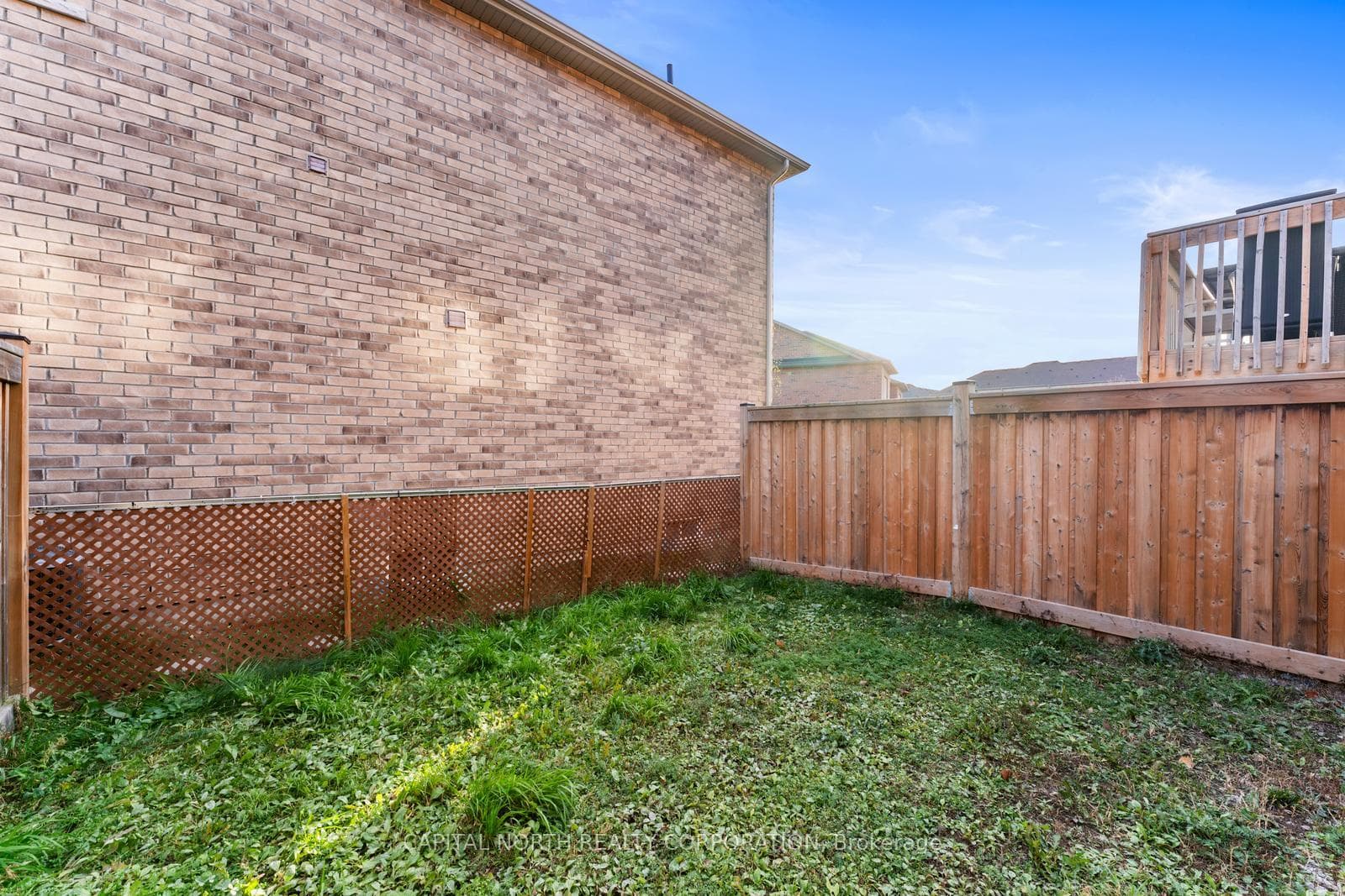 84 Fortis Crescent photo 38