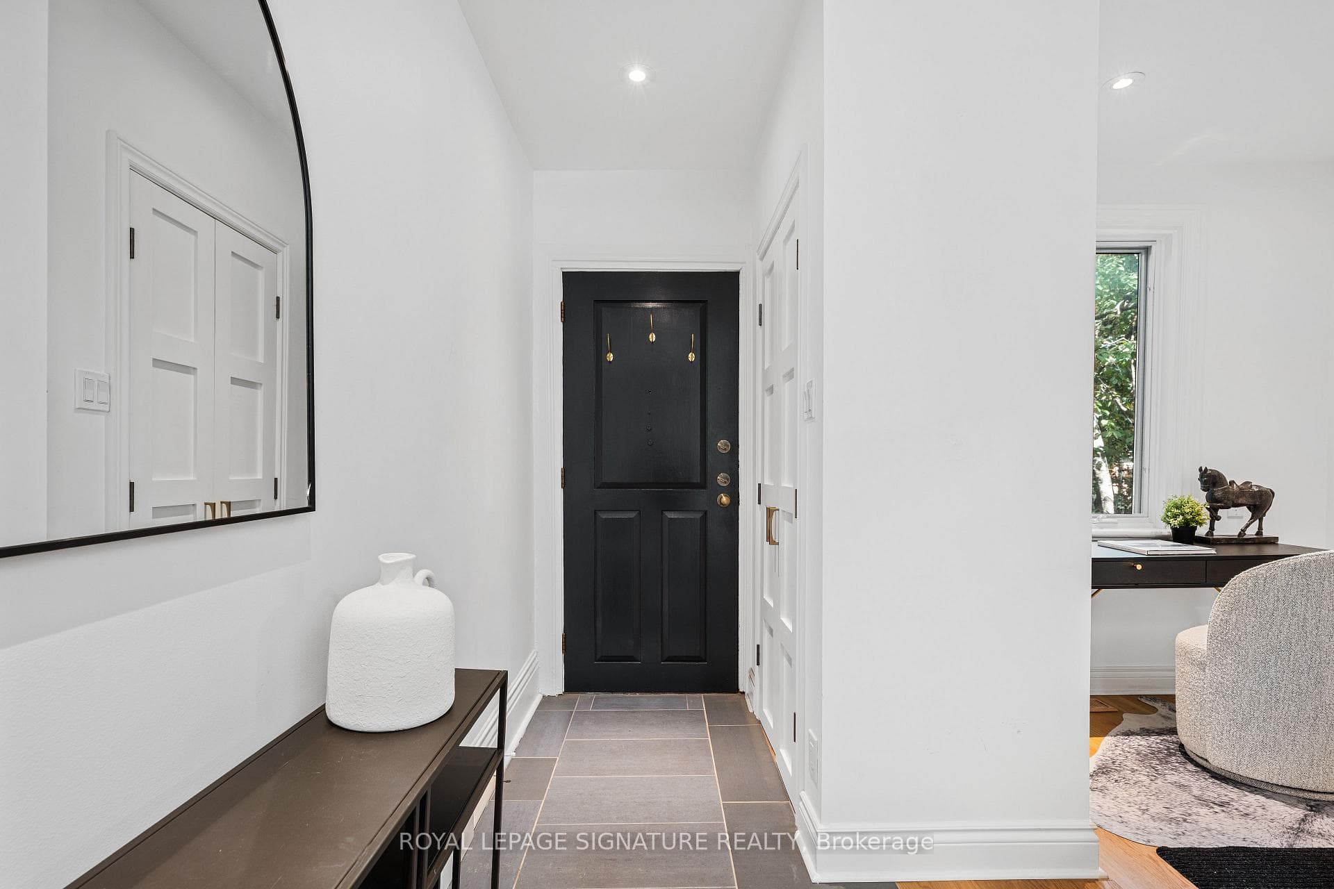 342 Logan Avenue photo 5