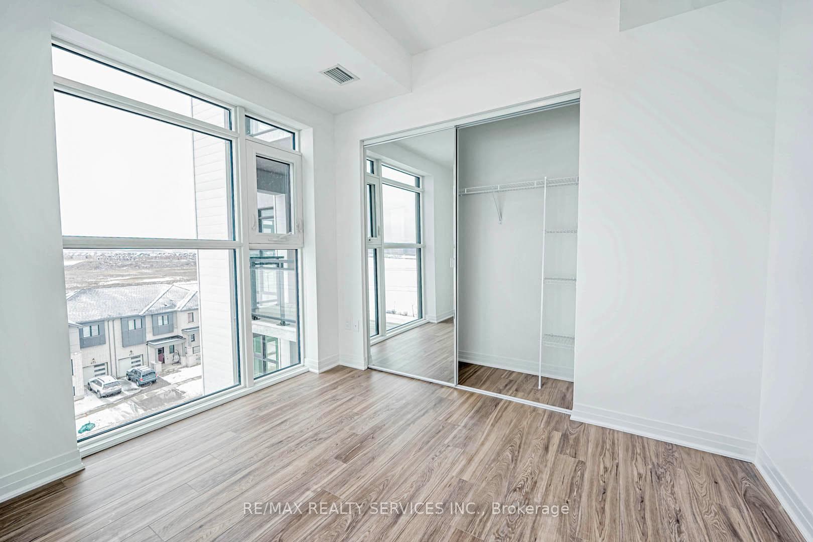 490 Gordon Krantz Avenue Unit 522 photo 16