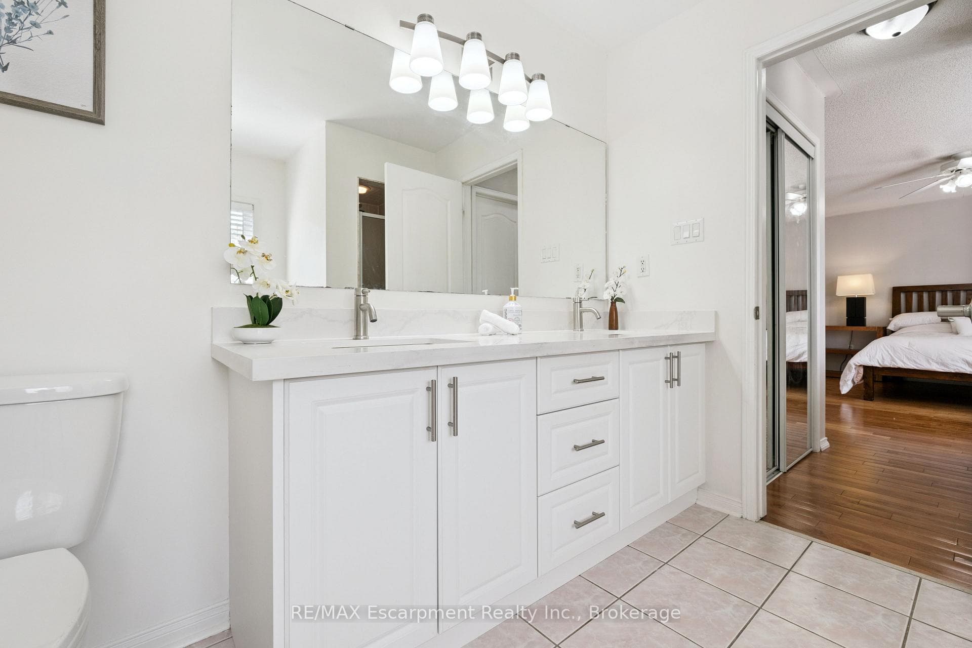 Bathroom - 5 piece ensuite