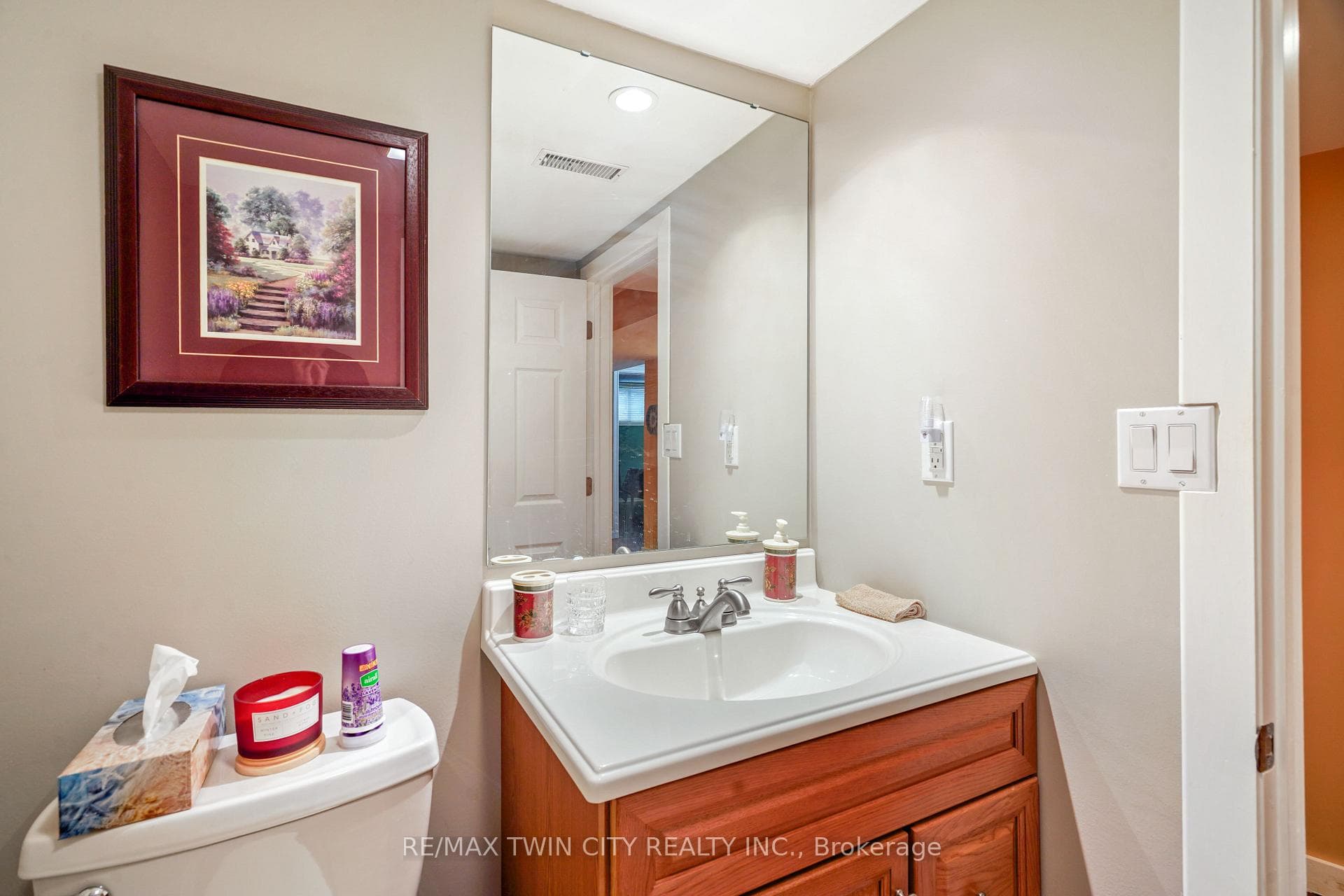 1 Buchanan Crescent Unit 11 photo 34