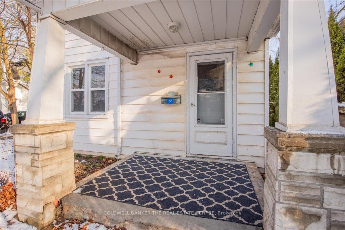 24 Maple Street photo 32