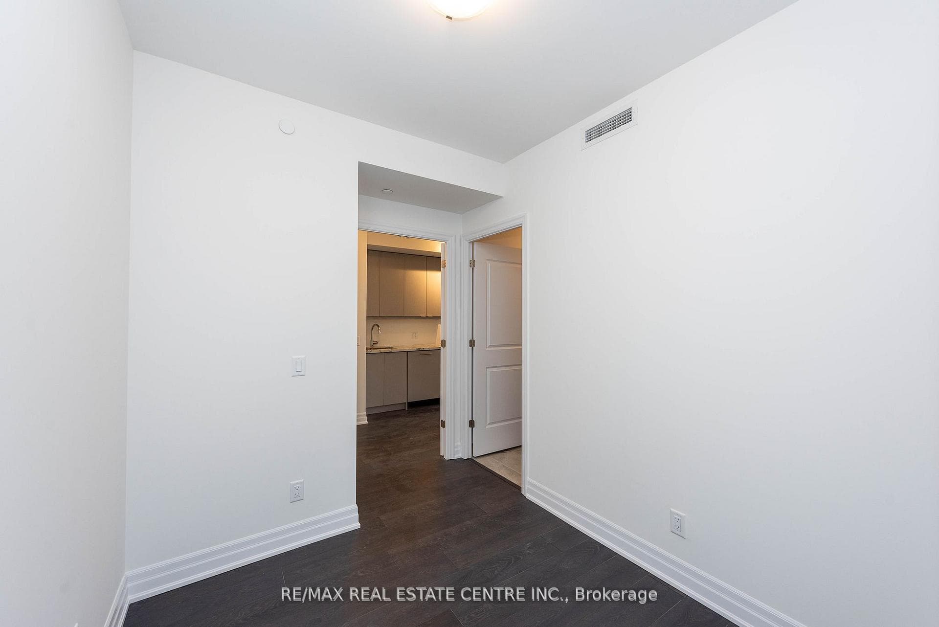 30 Elm Drive Unit 2506 photo 25