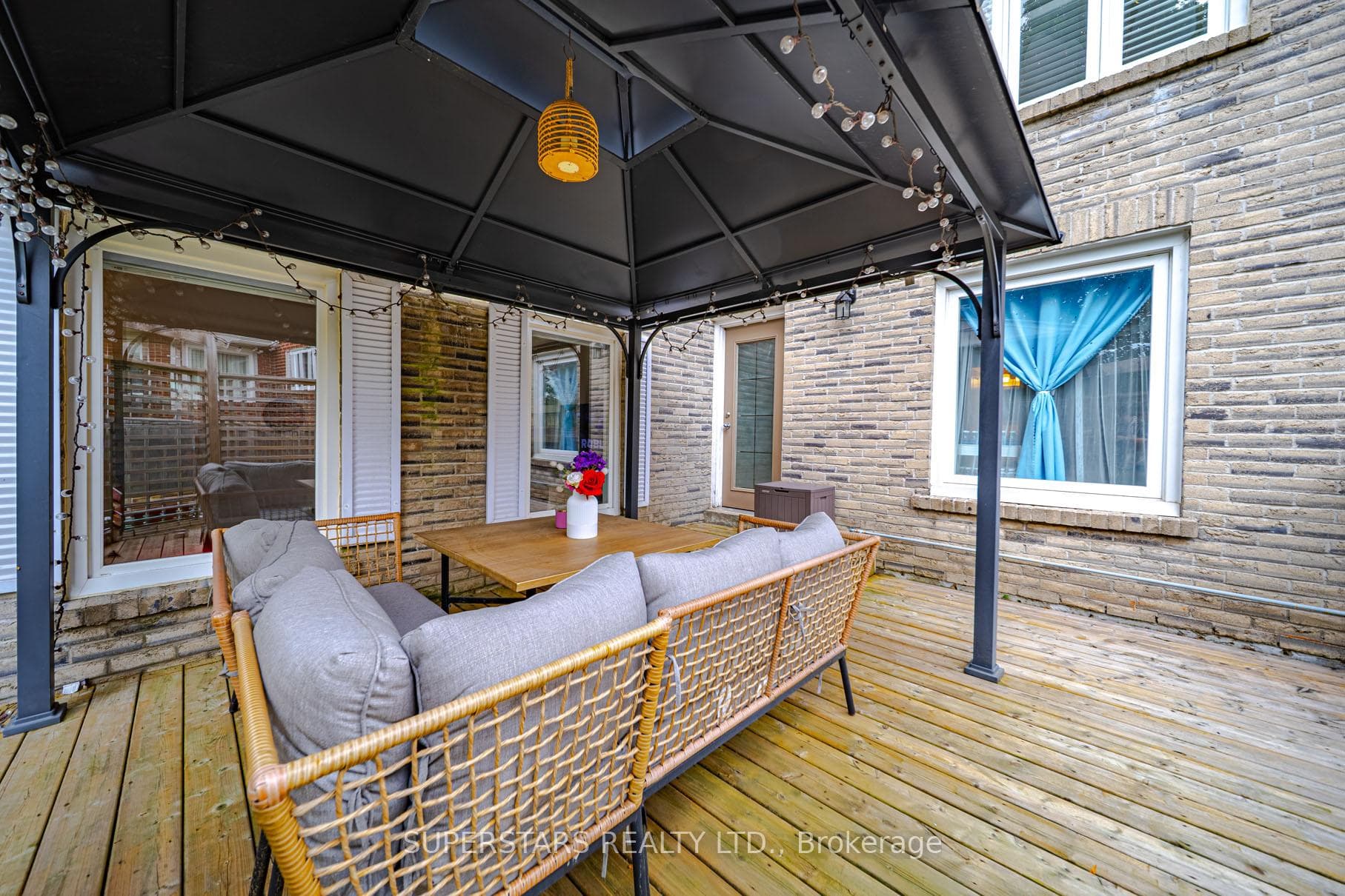 23 Montgomery Court photo 42