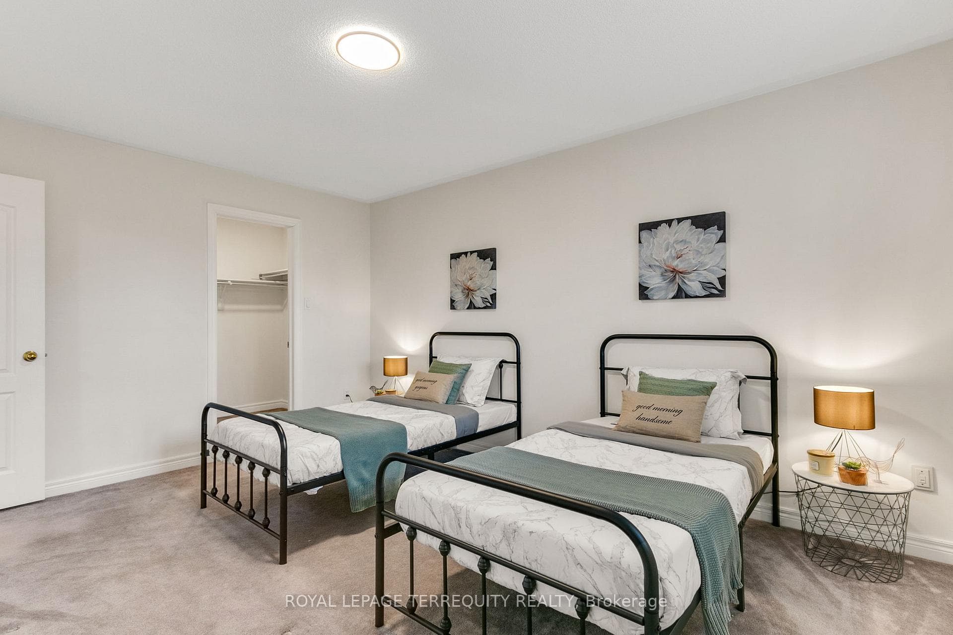 388 Glenkindie Avenue photo 29