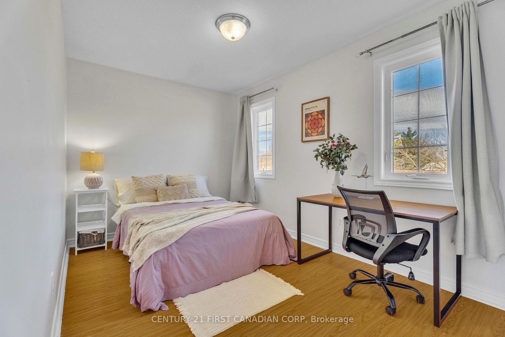 89 Mctaggart Court photo 24