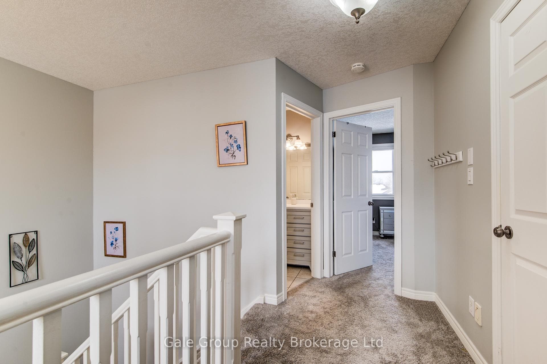 127 Falcon Drive photo 18
