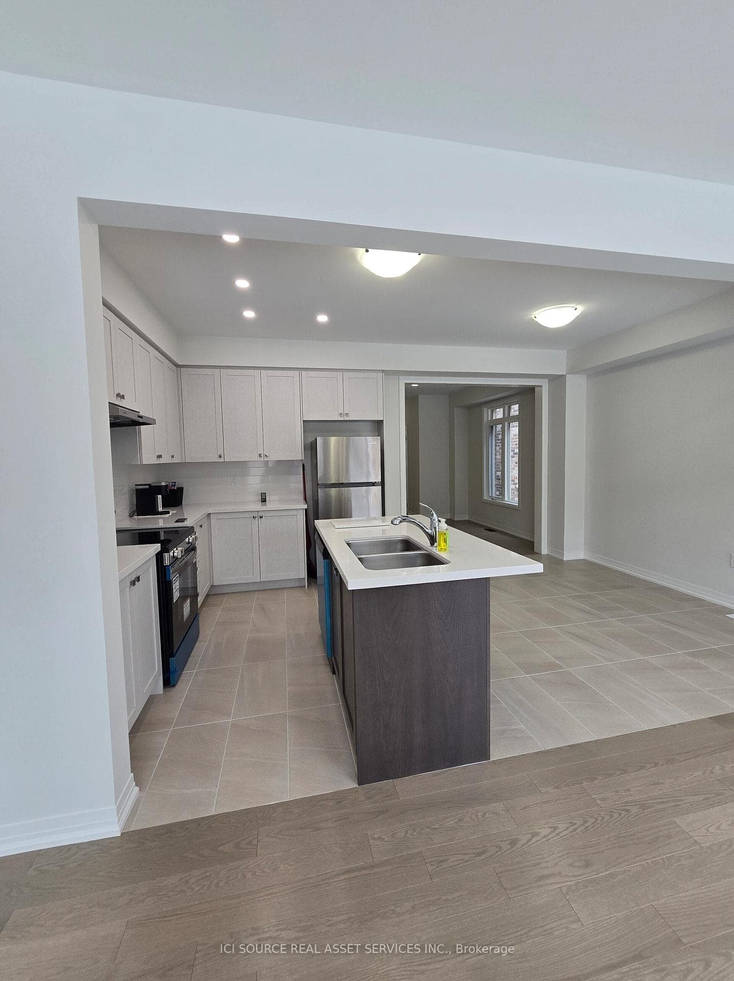 45 Auckland Drive photo 4
