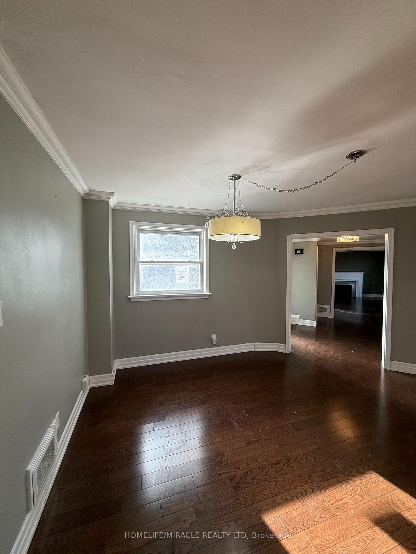 10 Yorkton Boulevard photo 21