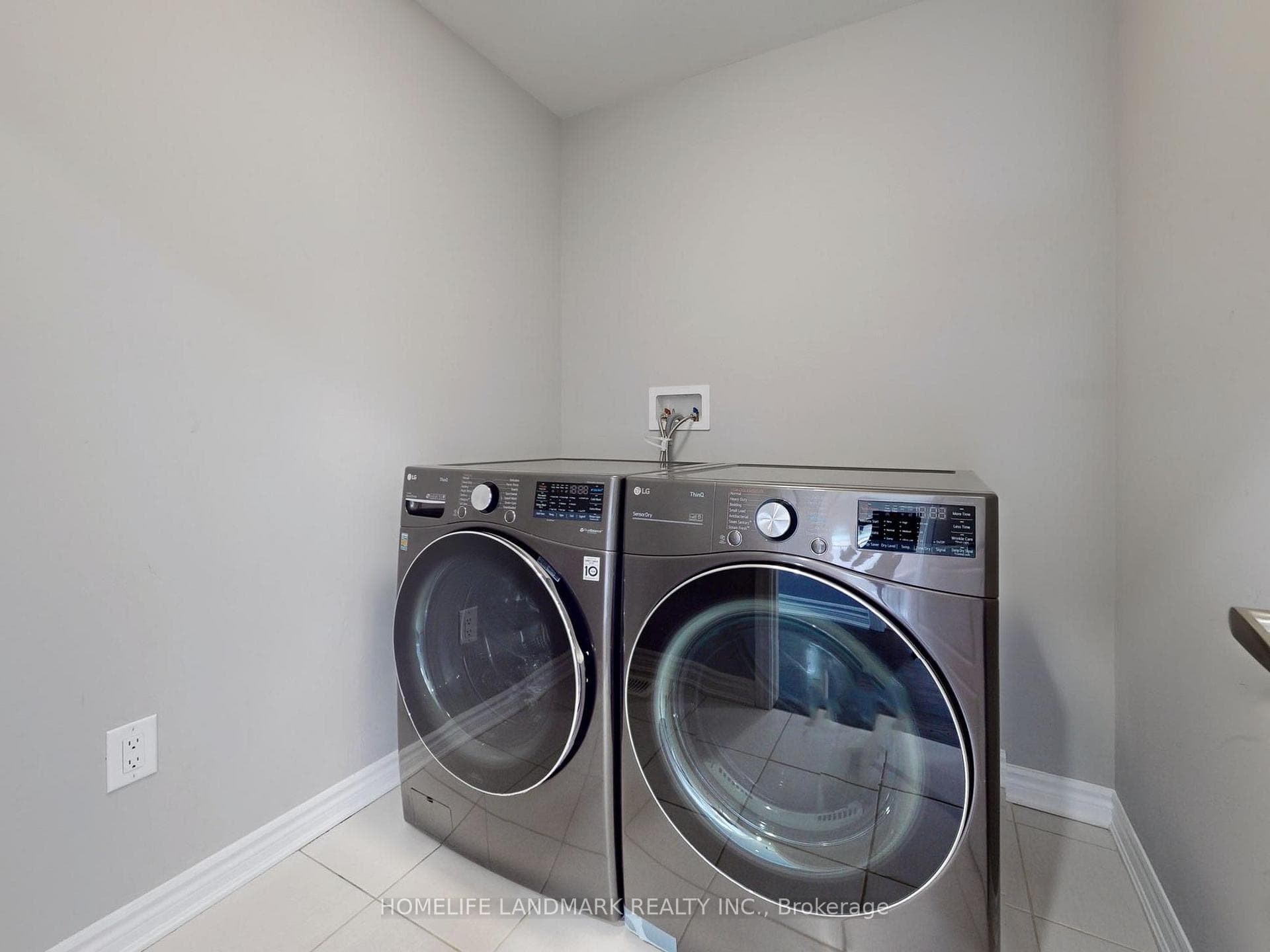 1281 Whitney Terrace photo 37