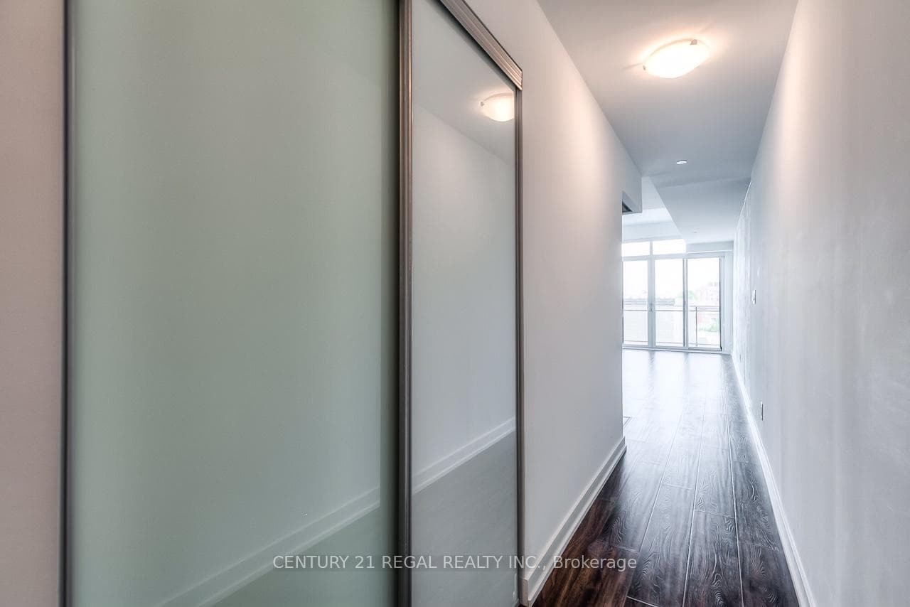 205 Manning Avenue Unit 416 photo 7