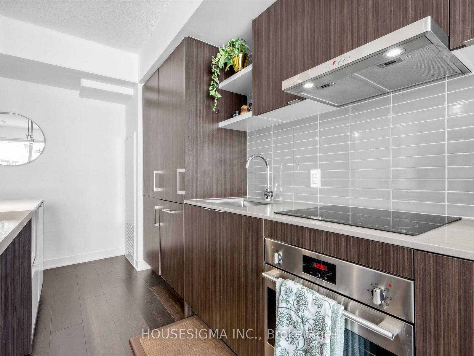88 Harbour Street Unit 4001 photo 6