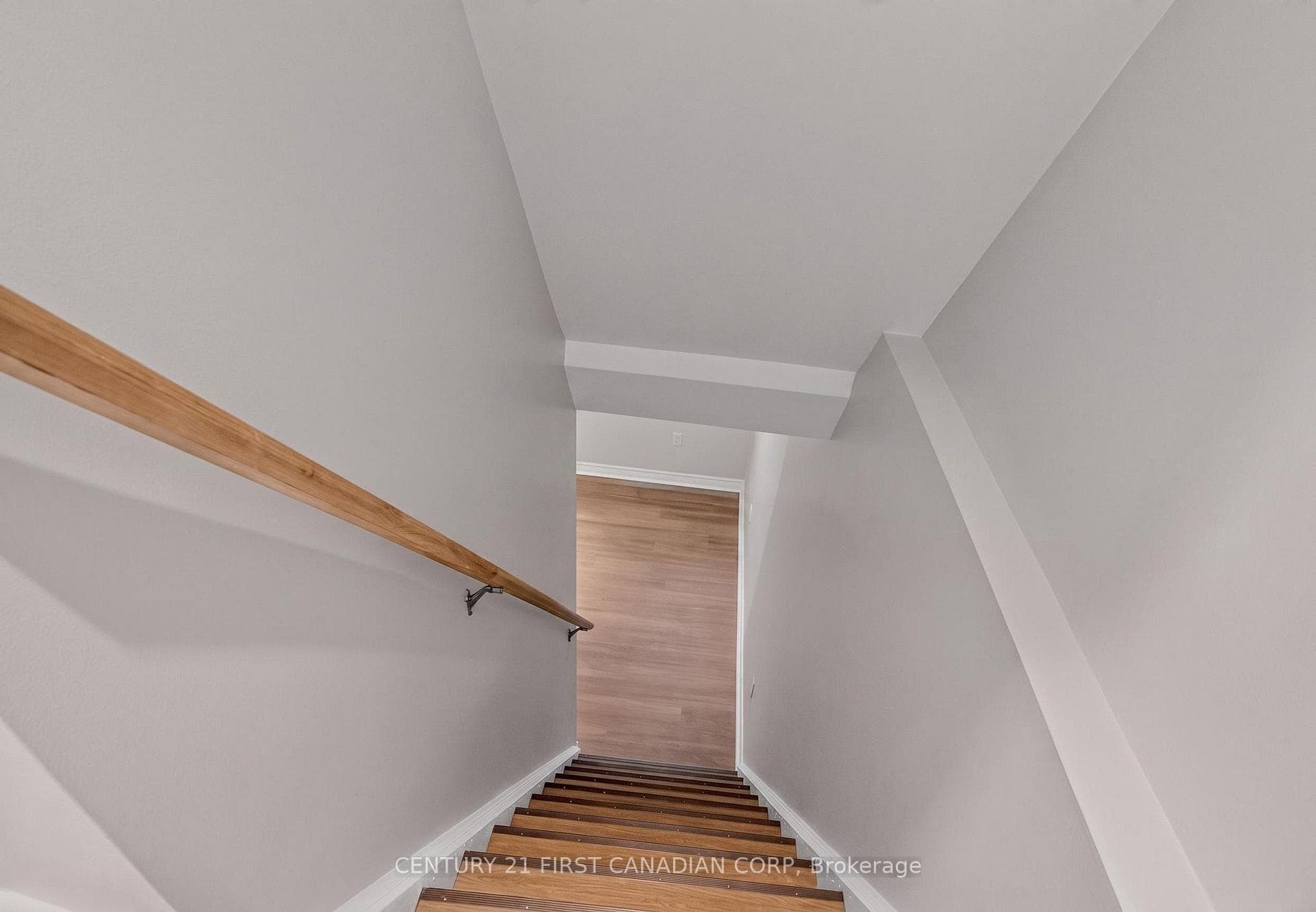 1059 Whetherfield Street Unit 7 photo 30