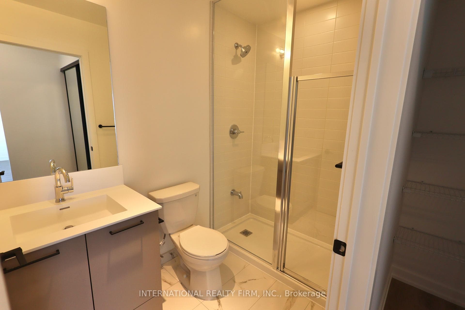 20 Lagerfeld Drive Unit B-020 photo 22