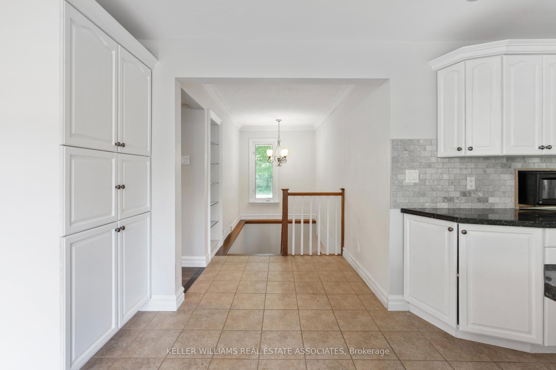 16590 Innis Lake Road photo 9