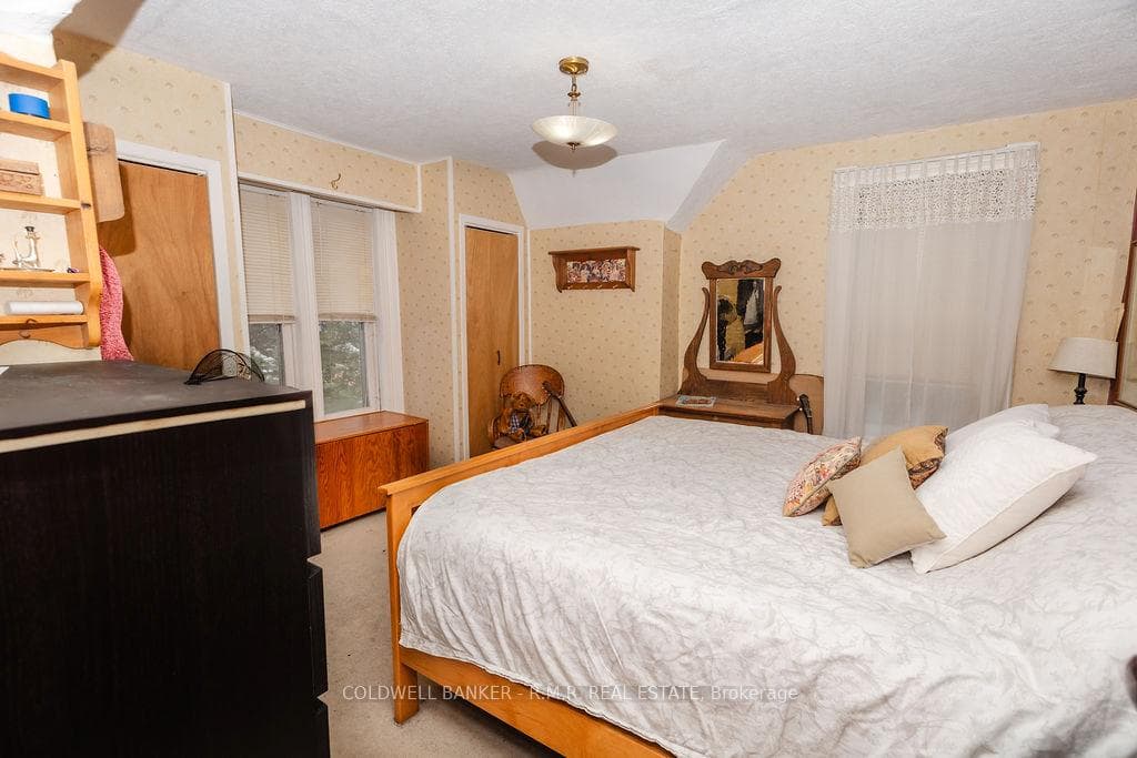 925 Cragg Road photo 16