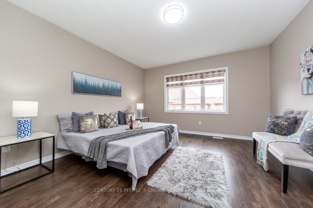 374 Begonia Gardens photo 24