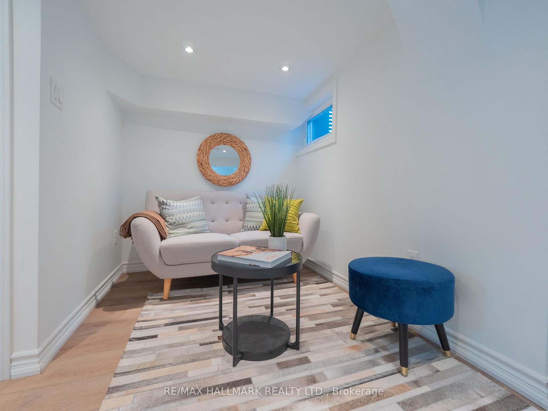 108 Carlaw Avenue photo 37