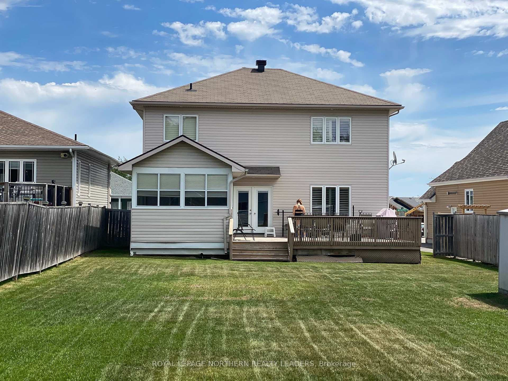 91 Majestic Drive photo 5