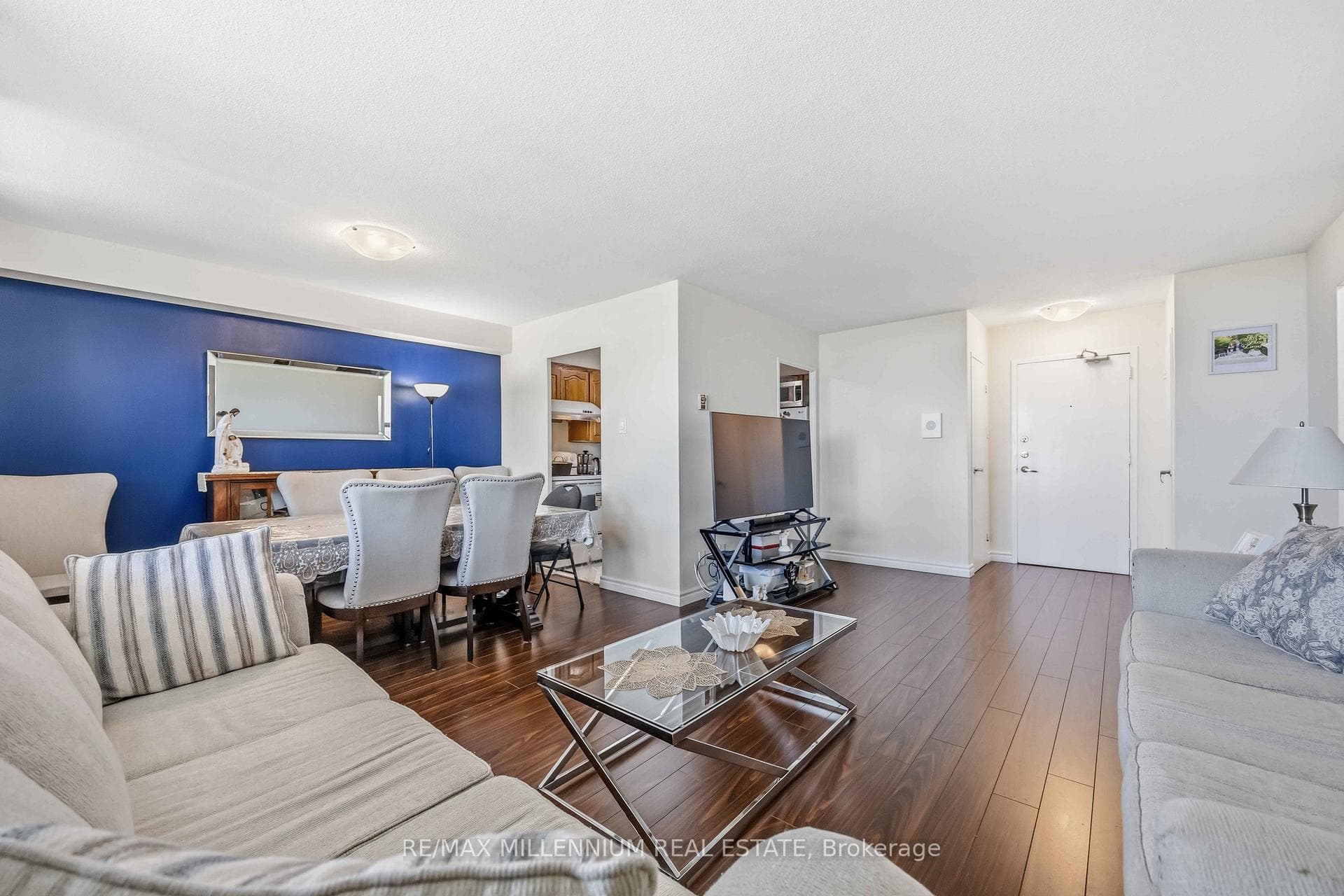 2550 Pharmacy Avenue Unit 1107 photo 12