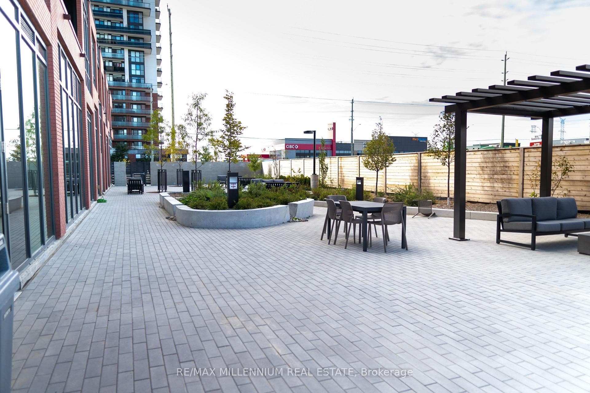 2545 Simcoe Street Unit 1540 photo 19