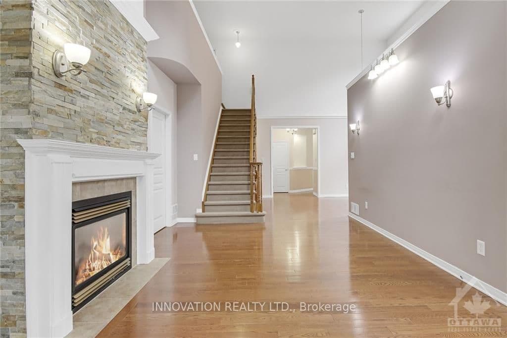 8 VEZINA Place photo 5