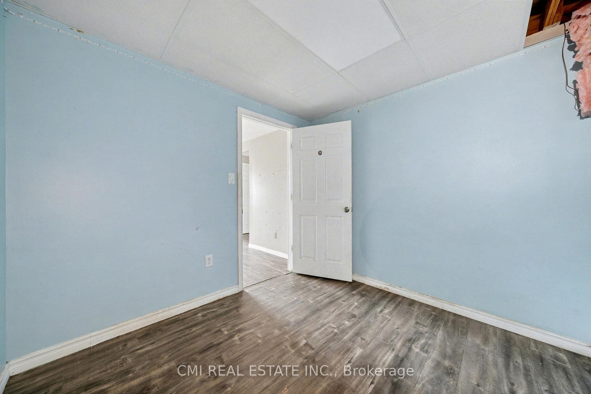 916 Woodbine Avenue photo 30