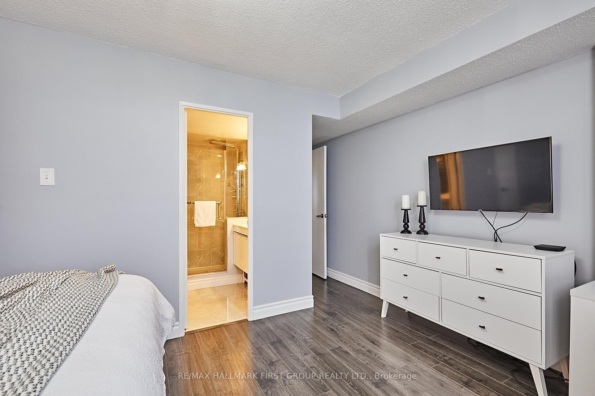 44 Falby Court Unit 1111 photo 11