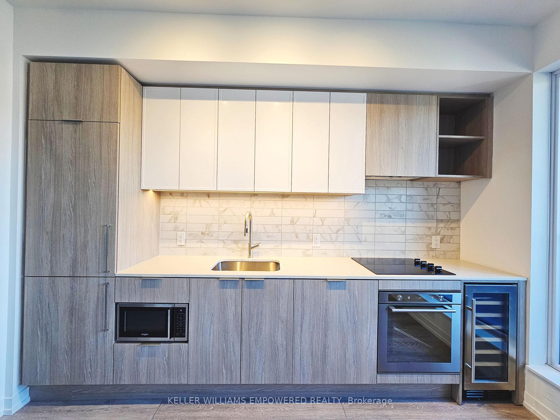 2020 Bathurst Street Unit 623 photo 7