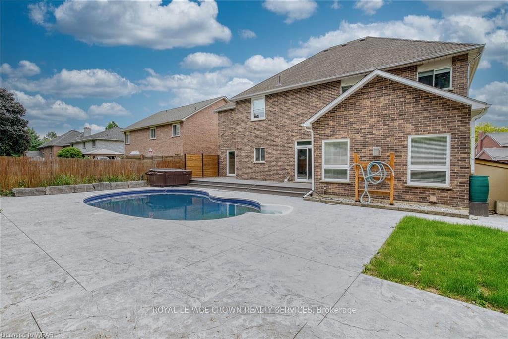 40 Brewster Place photo 37