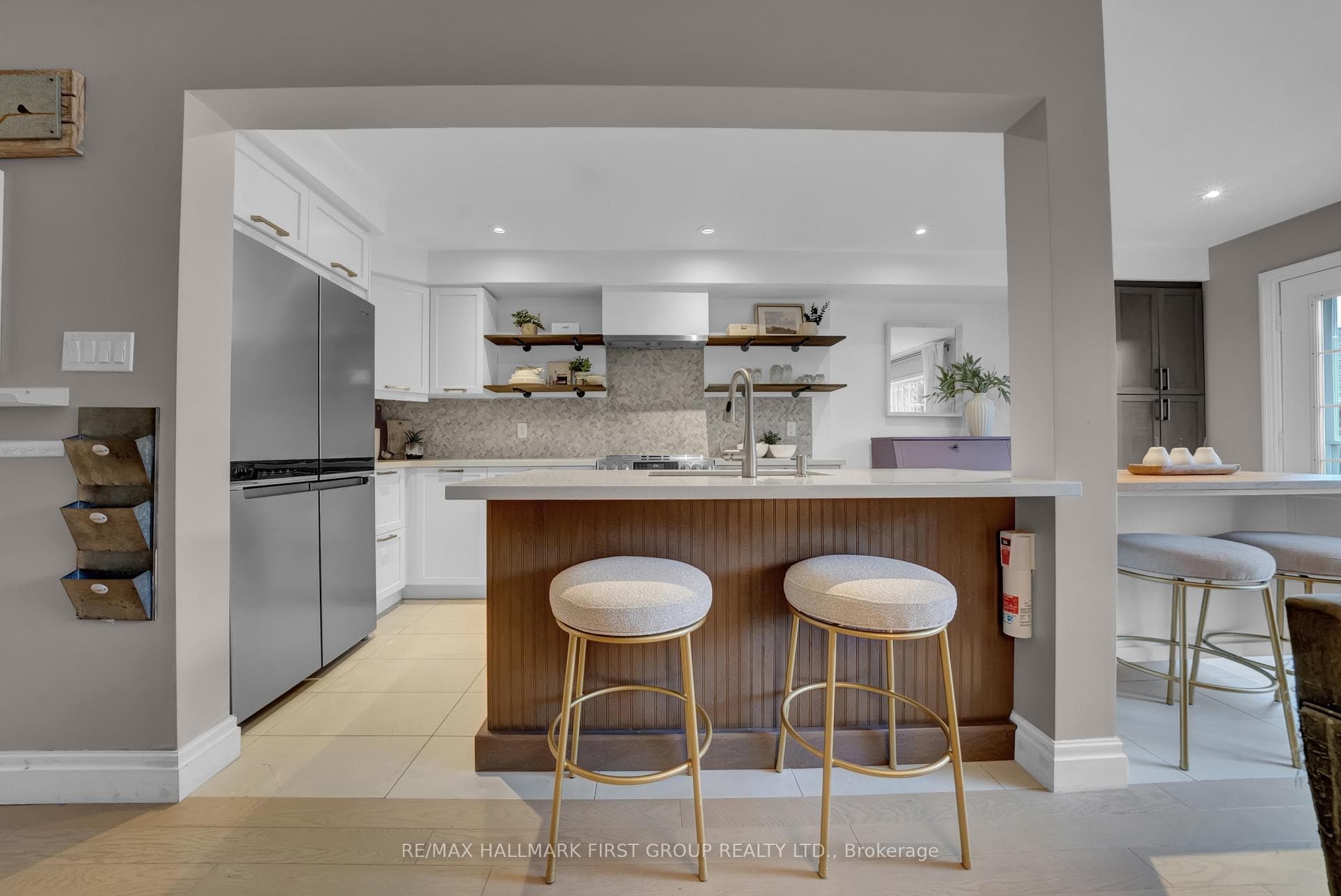136 Warwick Avenue photo 12
