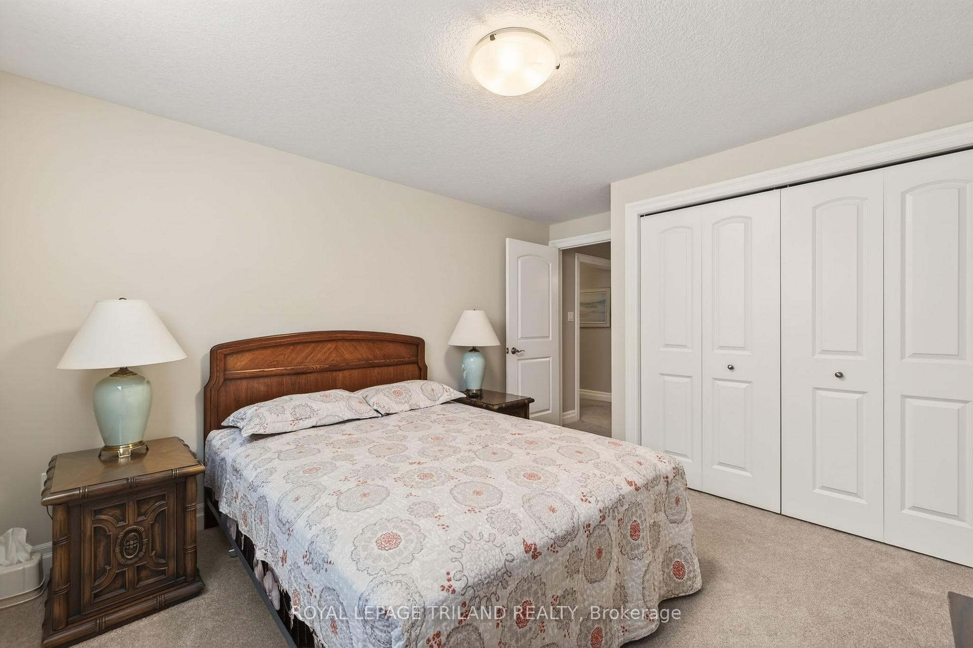 3278 Colonel Talbot Road Unit 202 photo 32