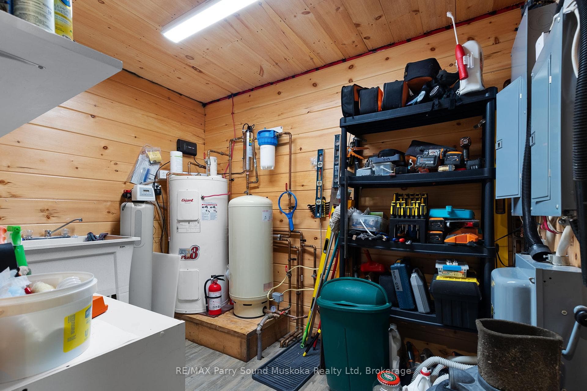 16 B55 Island N/A photo 19