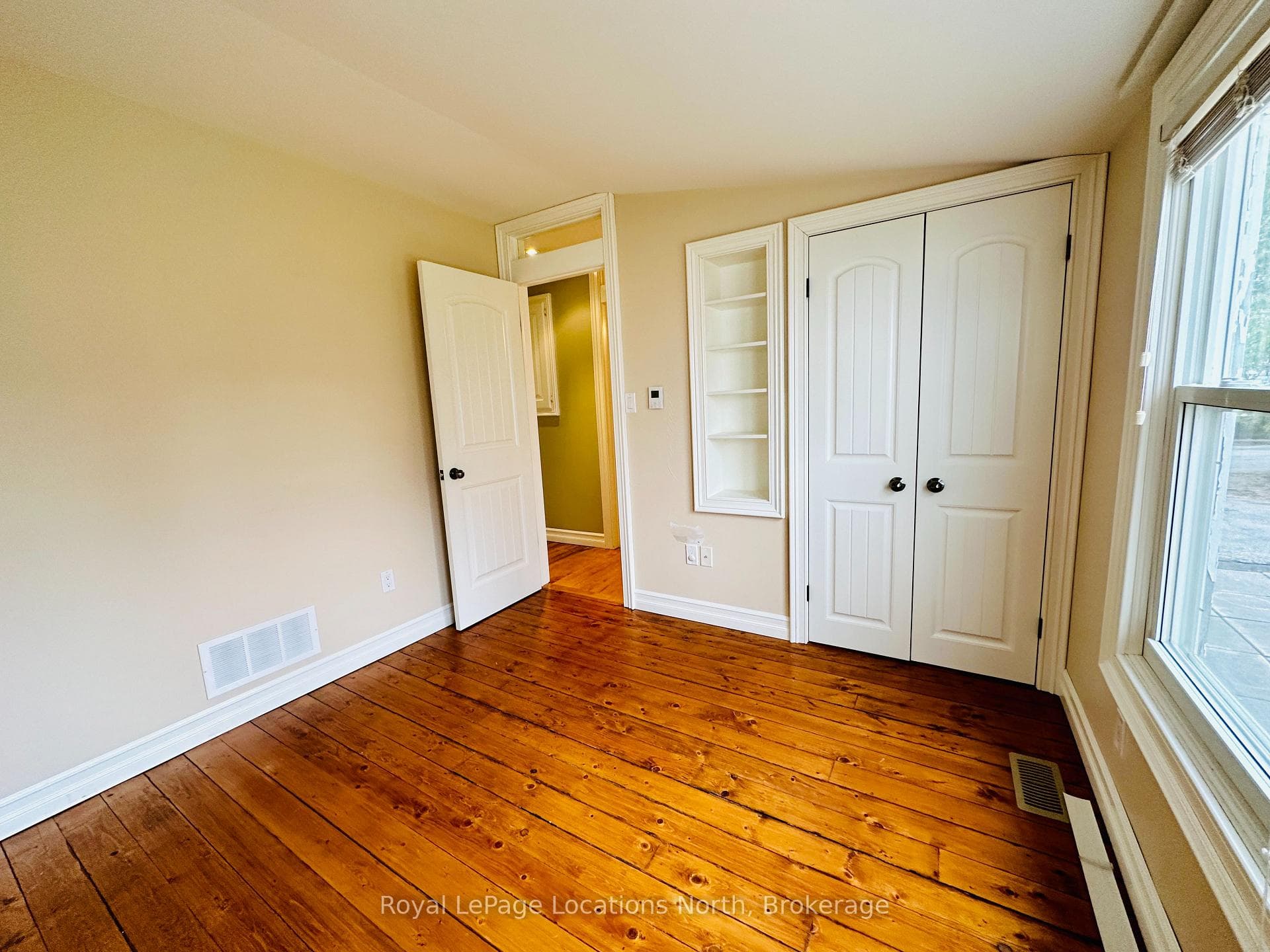 68 MAPLE Street photo 18