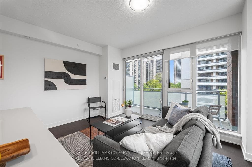 1830 Bloor Street Unit 638 photo 6