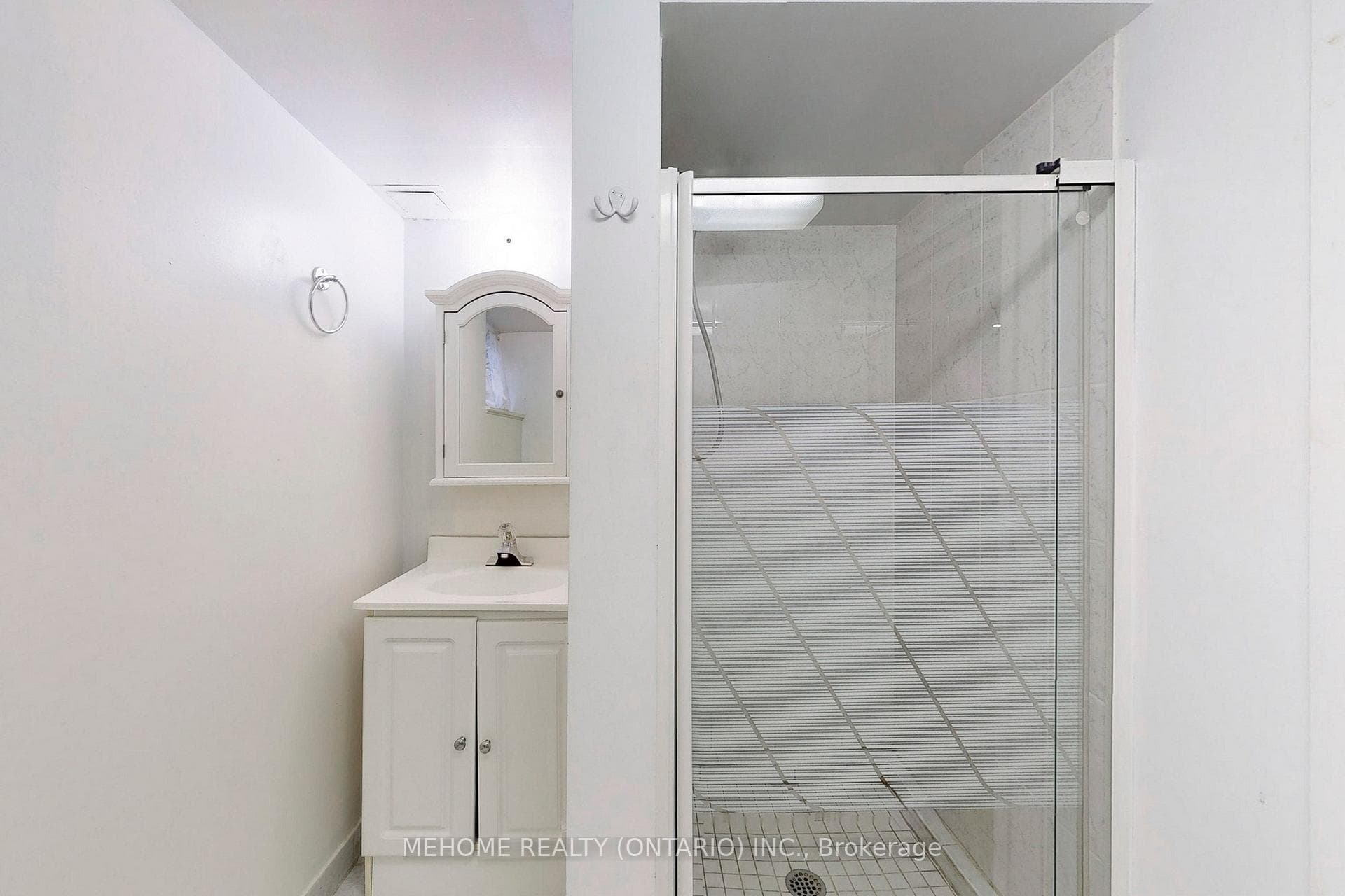 94 Wigmore Drive photo 33