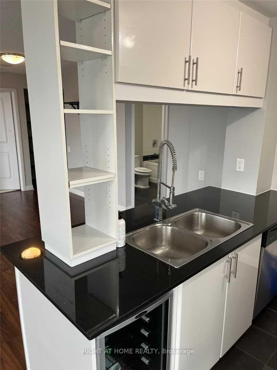 190 Borough Drive Unit 2908 photo 6