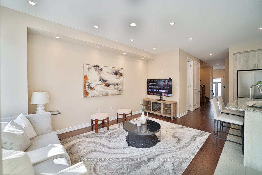 7 Milady Crescent photo 18